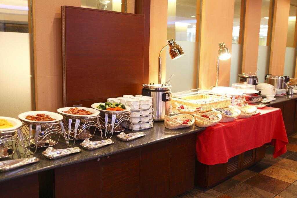 Keisei Hotel Miramare Тіба Екстер'єр фото